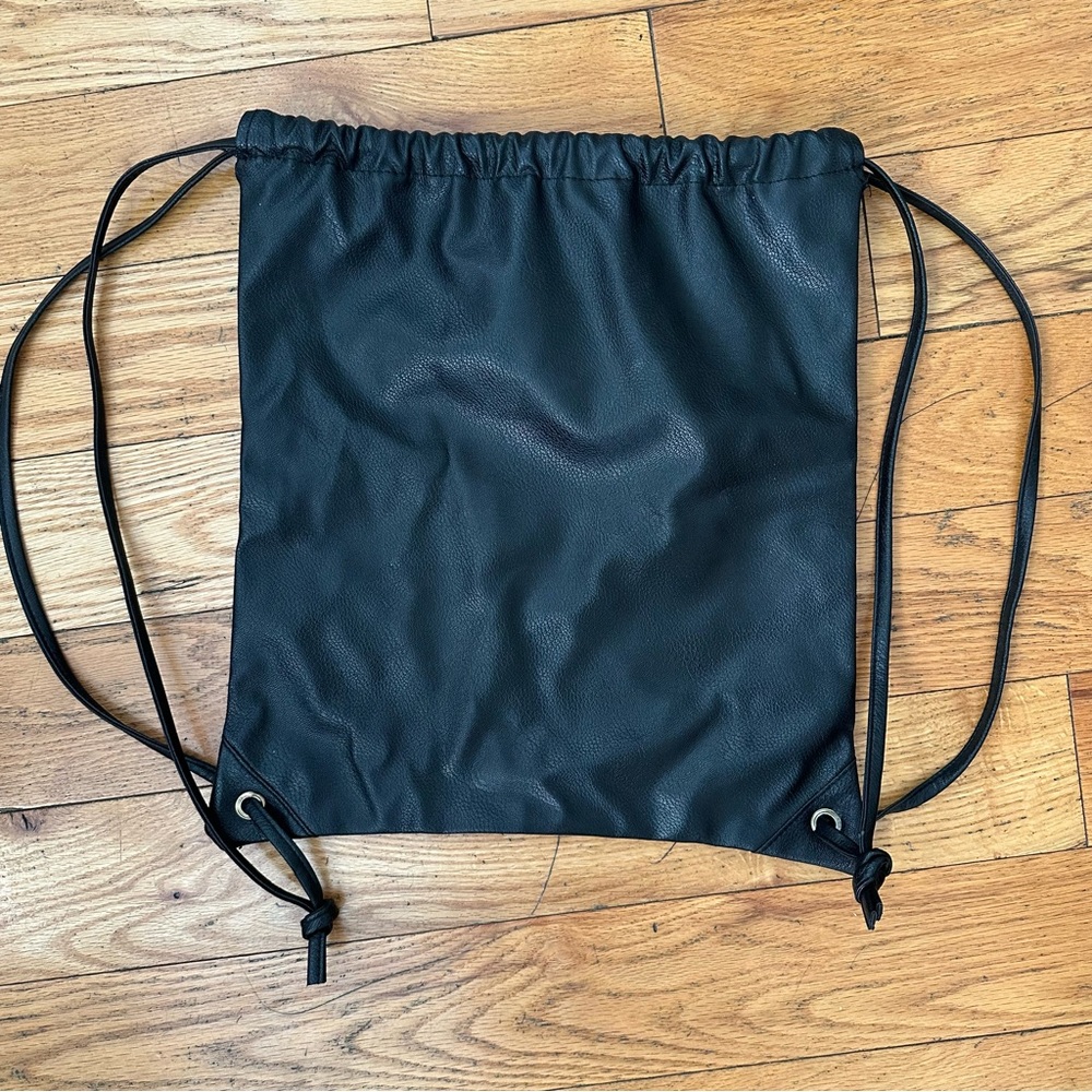 X-GIRL drawstring backpack - Picture 3 of 3
